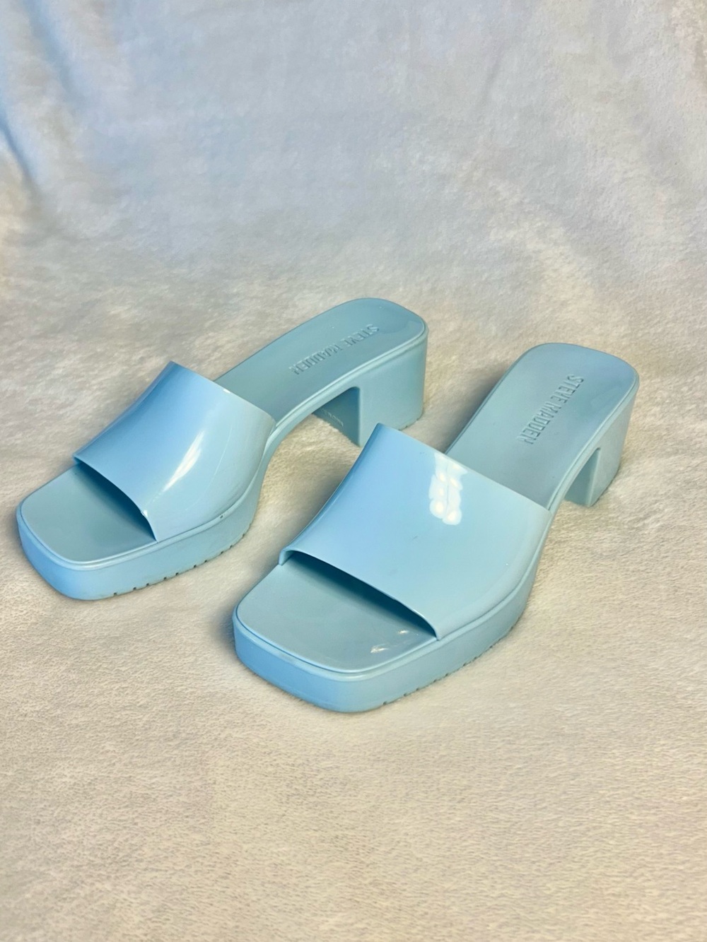Steve Madden Light Blue Glossy Block Heel Mules
